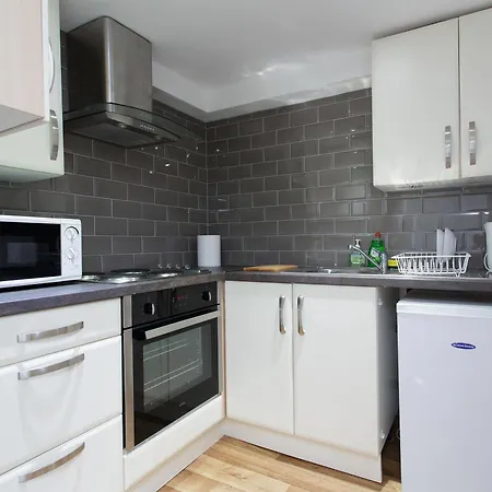 Brownhill In Apartment *